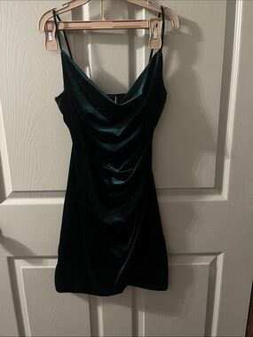 7/$20 Windsor Dark Green Velvet Cowl Neck Mini Dress 7/$20